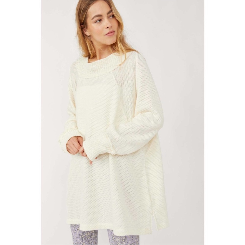 Free People Tunic Large Cream Knit Long Sleeve Cowl Neck Oversized Shes a Keeper
